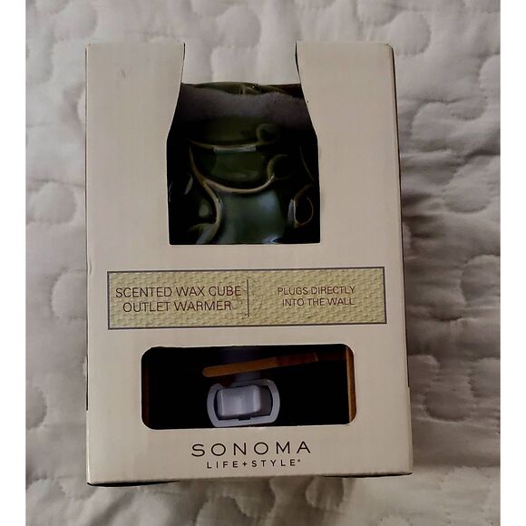 NIB SONOMA LIFESTYLE SCENTED WAX CUBE OUTLET WARMER - Picture 3 of 4